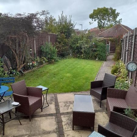 Betty'S Retreat Apartment Cheshunt Exterior photo